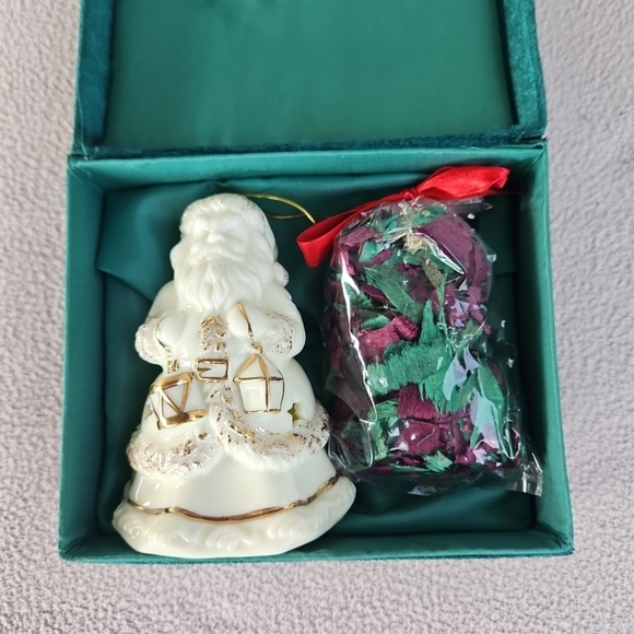 Formalities Baum Bros Potpourri Santa Claus Ornament 4" White Gold Trim Ceramic - Picture 9 of 10